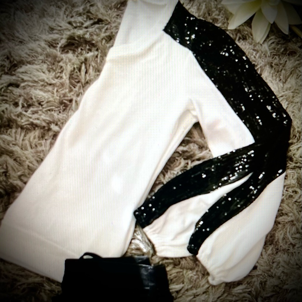 NEW top! - Picture 2 of 14